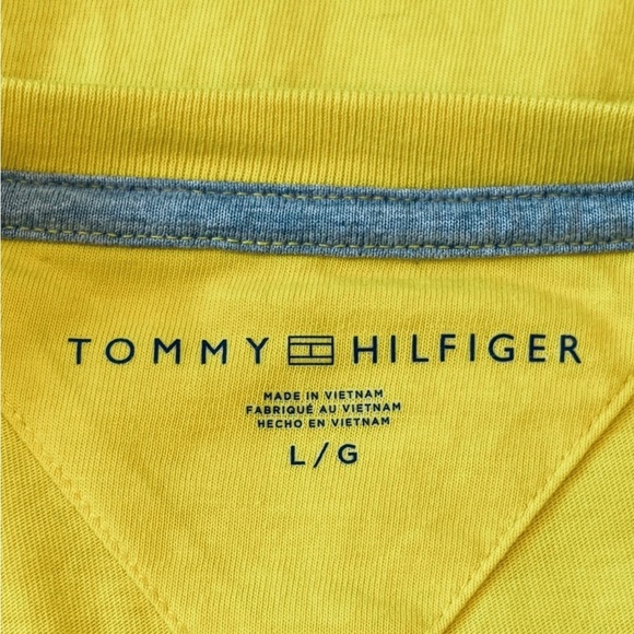 Tommy Hilfiger Yellow Men's H Logo T-Shirt, Size L - Picture 9 of 9